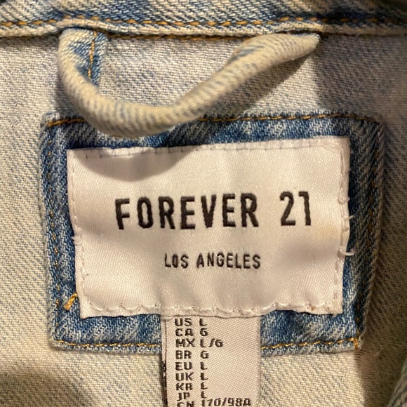 Size large forever 21 jean jacket - Picture 2 of 2
